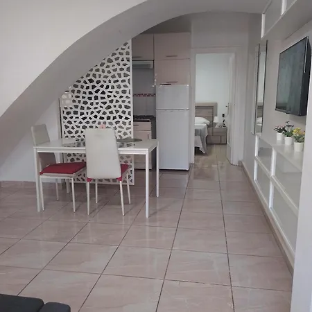 Apartamento Serrano Con Terraza Malaga Exterior photo